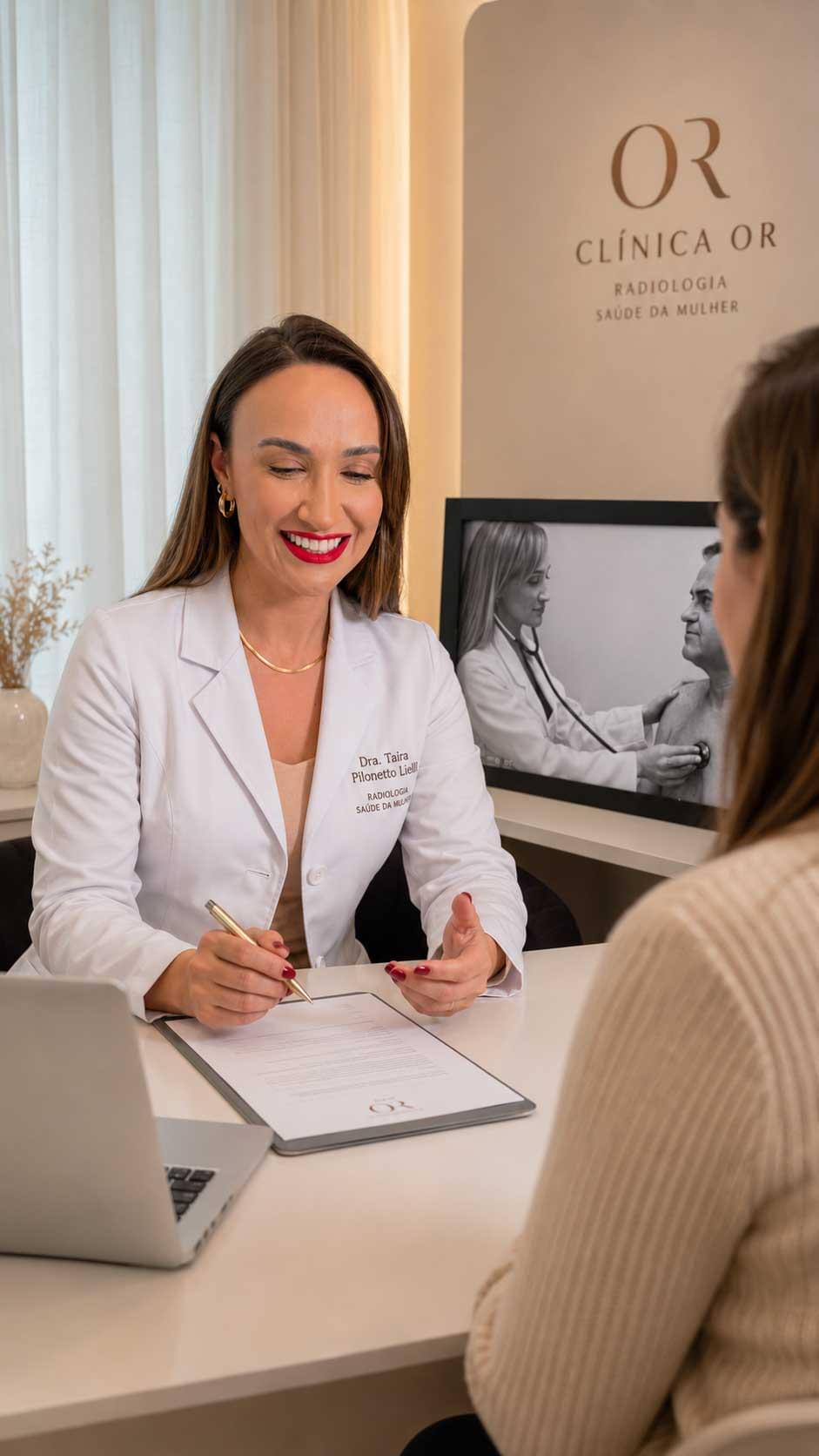 Dra. Taira Pilonetto Liell, médica radiologista na Clínica OR